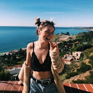 Meet your Posher, Julia